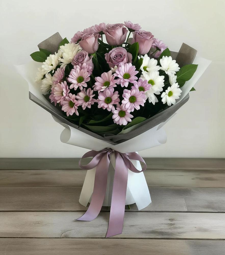 Букет цветов из: Хризантемы и Розы в Ильино-Поляна