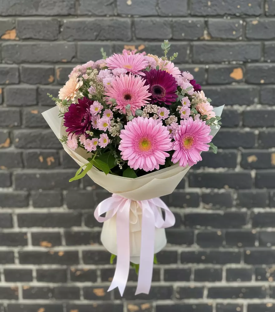 Букет цветов из: Герберы и Хризантемы в Ильино-Поляна