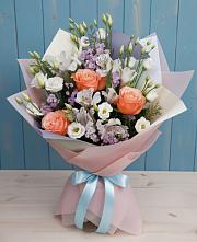 Букет цветов из:  Лизиантусы, Розы, Альстромерии и Гипсофила в Ильино-Поляна