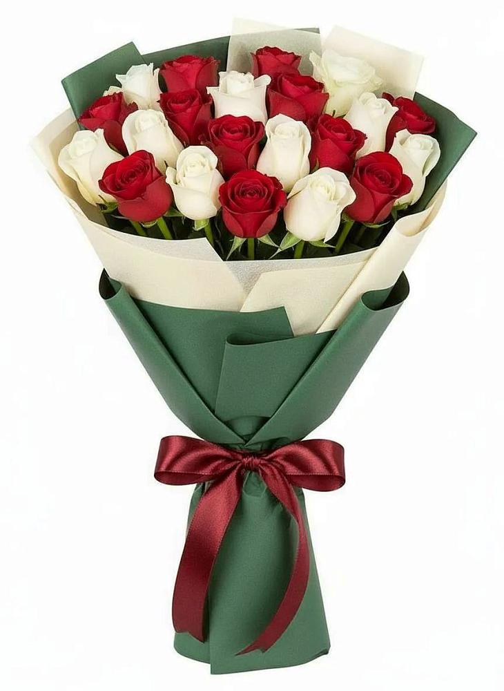 Букет Микс из красных и белых роз в Ильино-Поляна