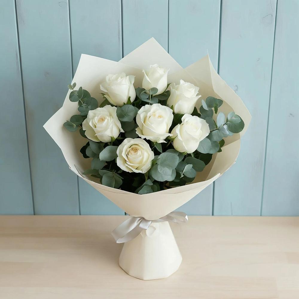 Букет Белые розы в Эвкалипте в Ильино-Поляна