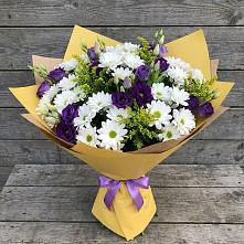 Букет цветов из:  Ирисы, Хризантемы и Ромашки в Ильино-Поляна