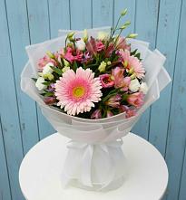 Букет цветов из:  Герберы, Альстромерии и Лизиантусы #REPLACE_PRED# Ильино-Поляна