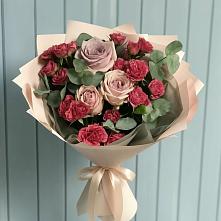 Букет цветов из:  Гвоздики и Розы в Ильино-Поляна