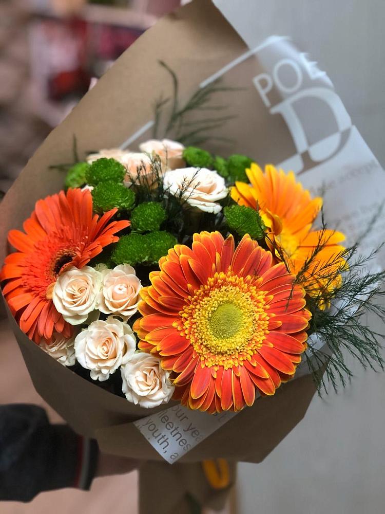 Букет цветов из: Герберы, Хризантемы и Розы в Ильино-Поляна